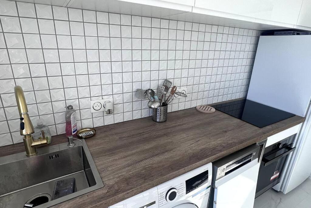 Nice Apartment With Amazing View Of Paris + Parking Eksteriør billede